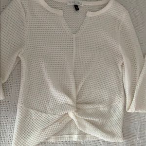 plain little songs sleeve shirt.